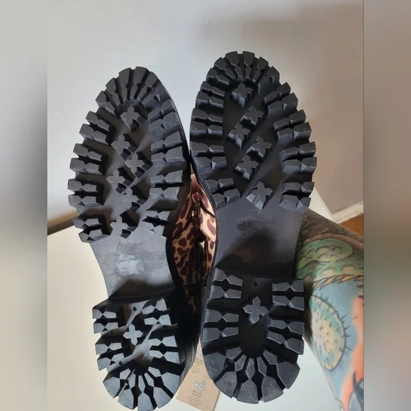 Design Lab Electra Leopard Print Buckle Strap Combat Boots, BNWT, Size 7 - Picture 7 of 8